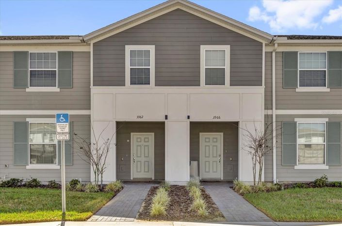 Image No.1-5 Bed Townhouse for sale