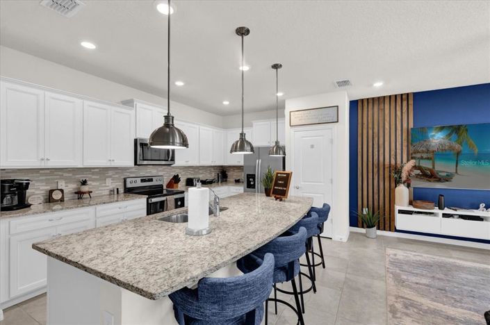 Image No.5-5 Bed Townhouse for sale