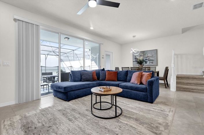 Image No.8-5 Bed Townhouse for sale