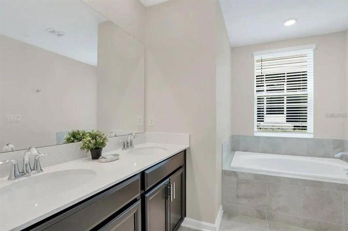 Image No.16-2 Bed Property for sale