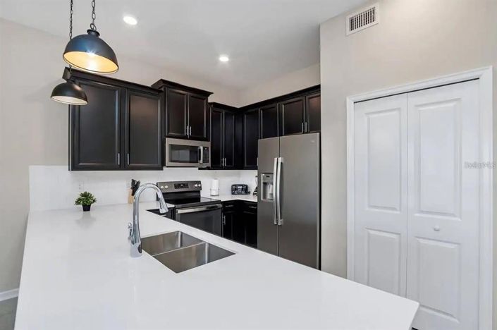 Image No.3-2 Bed Property for sale