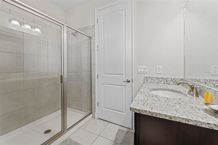 Image No.13-6 Bed Property for sale