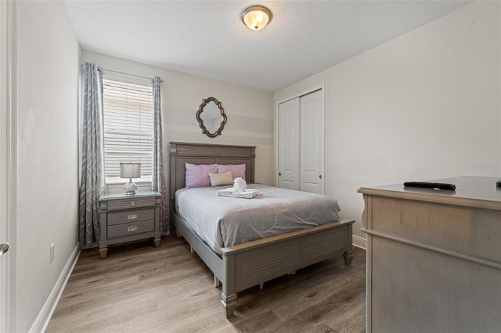 Image No.19-6 Bed Property for sale