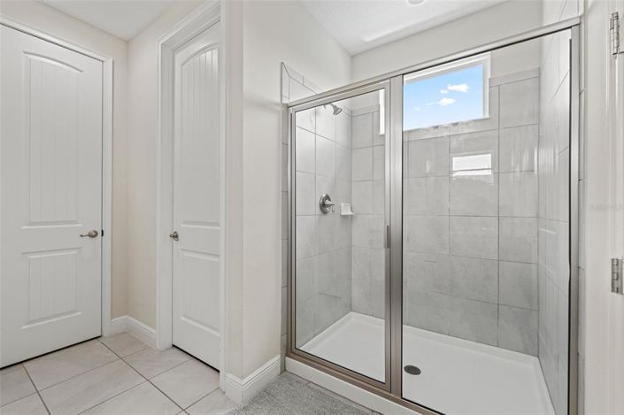 Image No.21-6 Bed Property for sale