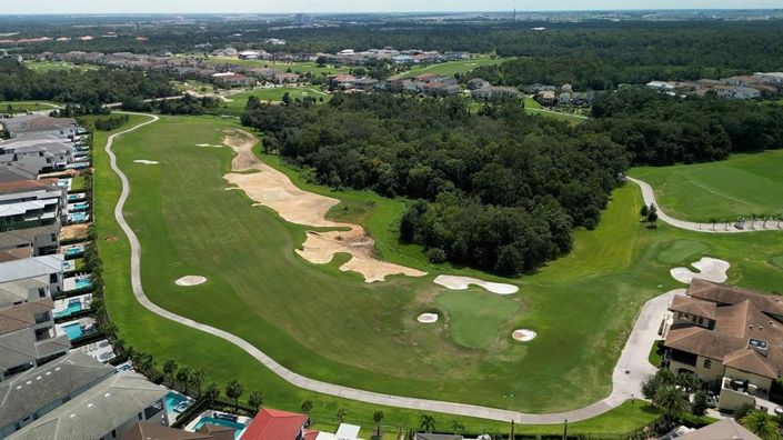 Image No.42-6 Bed Property for sale