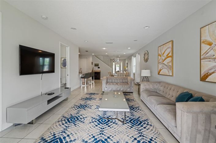 Image No.7-6 Bed Property for sale