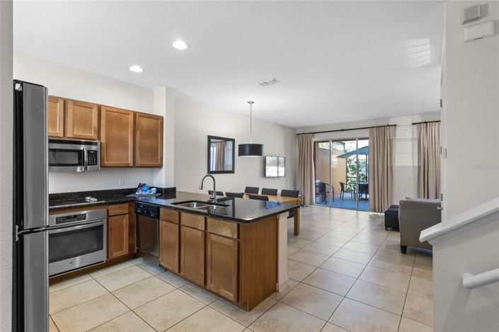 Image No.8-2 Bed Townhouse for sale