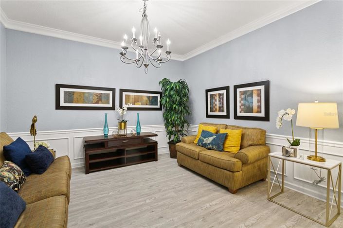 Image No.12-2 Bed Property for sale