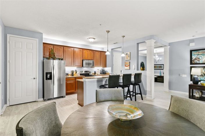 Image No.19-2 Bed Property for sale