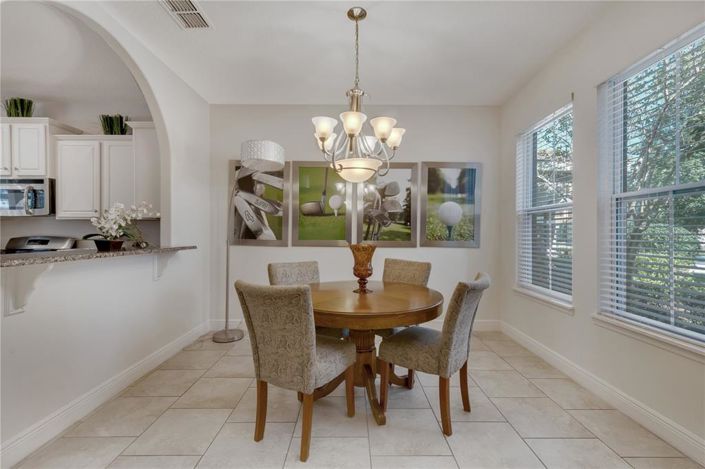 Image No.11-6 Bed Property for sale