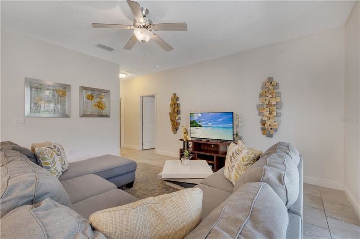 Image No.19-6 Bed Property for sale