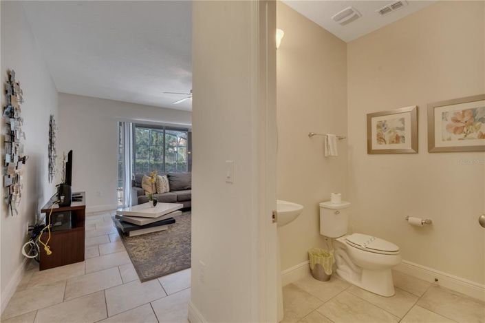 Image No.21-6 Bed Property for sale