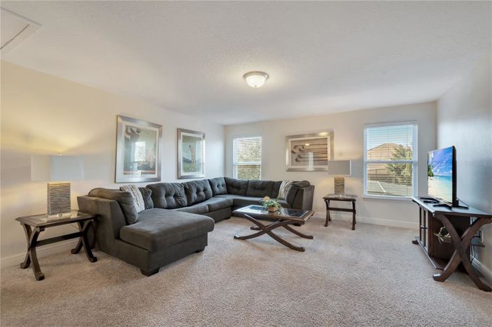 Image No.37-6 Bed Property for sale