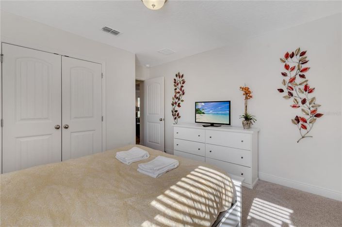 Image No.46-6 Bed Property for sale