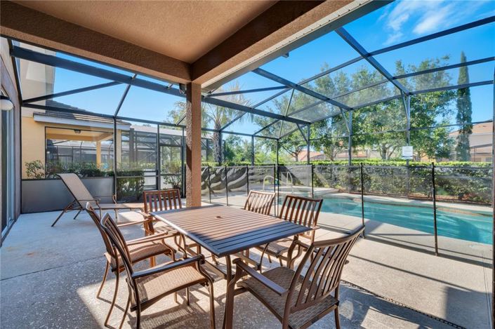 Image No.54-6 Bed Property for sale