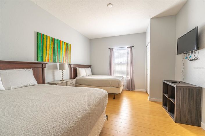 Image No.12-3 Bed Townhouse for sale