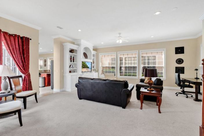 Image No.8-4 Bed Property for sale