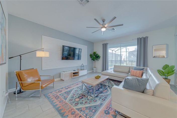 Image No.21-6 Bed Property for sale