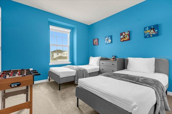 Image No.18-5 Bed Townhouse for sale