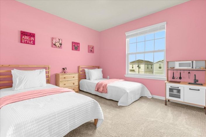 Image No.20-5 Bed Townhouse for sale