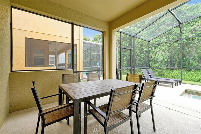 Image No.16-6 Bed Property for sale