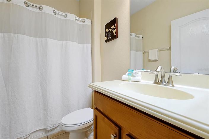 Image No.23-6 Bed Property for sale