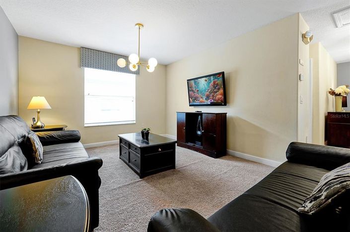 Image No.27-6 Bed Property for sale