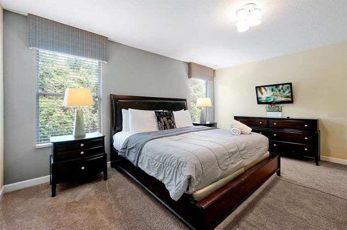 Image No.29-6 Bed Property for sale