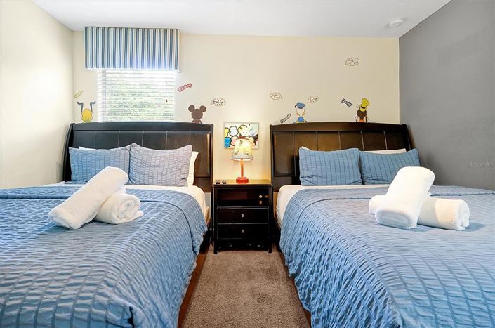 Image No.36-6 Bed Property for sale