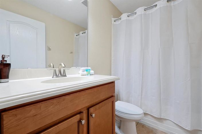 Image No.37-6 Bed Property for sale