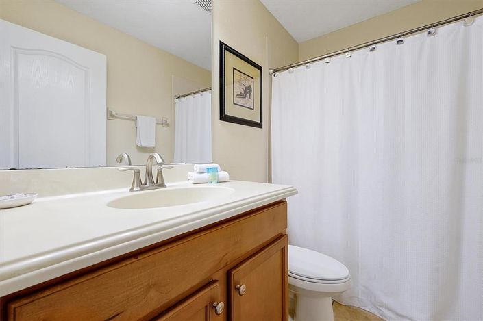 Image No.42-6 Bed Property for sale