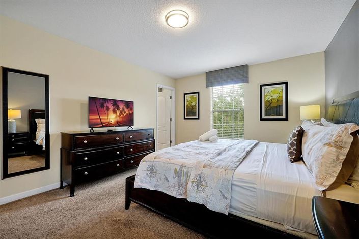 Image No.45-6 Bed Property for sale