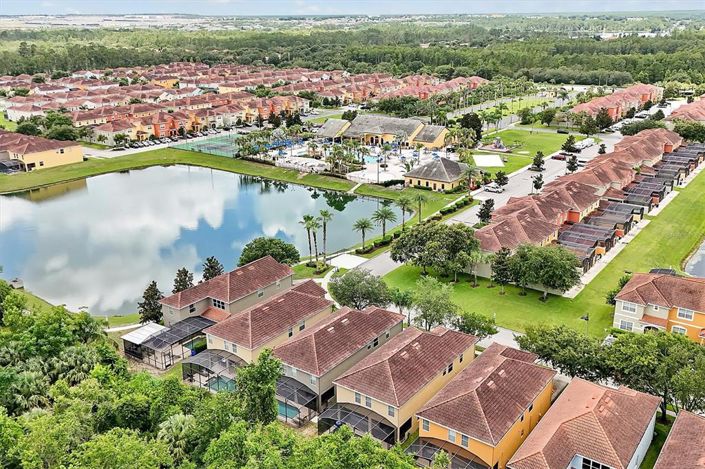 Image No.52-6 Bed Property for sale