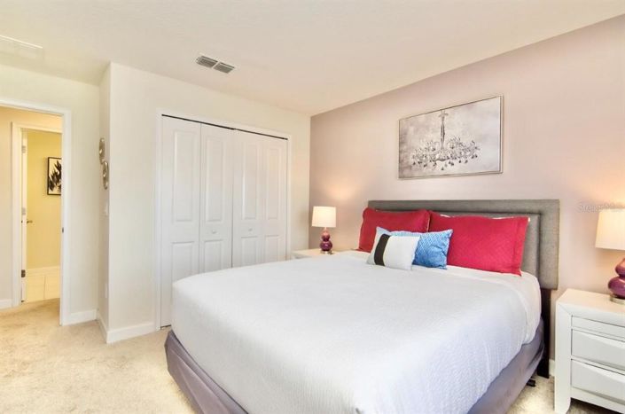 Image No.26-4 Bed Townhouse for sale