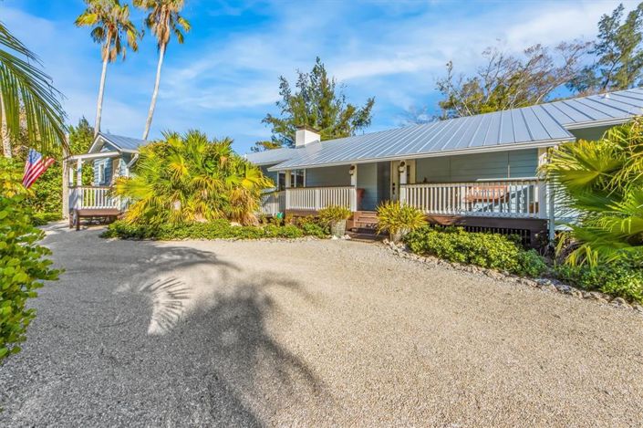 Image No.47-6 Bed Property for sale