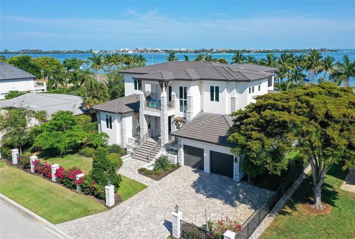 Image No.1-Propriété de 4 chambres à vendre à Sarasota