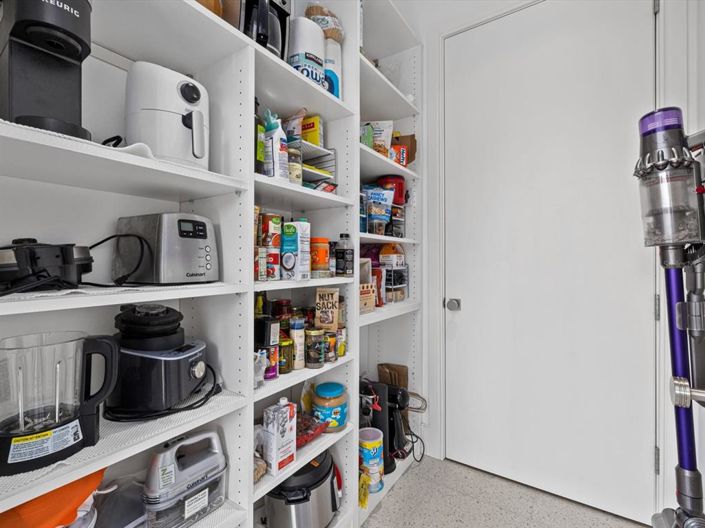 Image No.24-4 Bed Property for sale