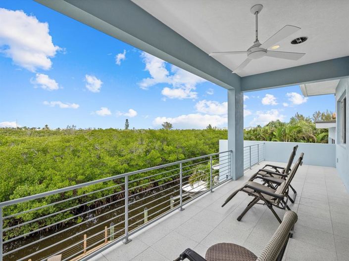 Image No.37-4 Bed Property for sale