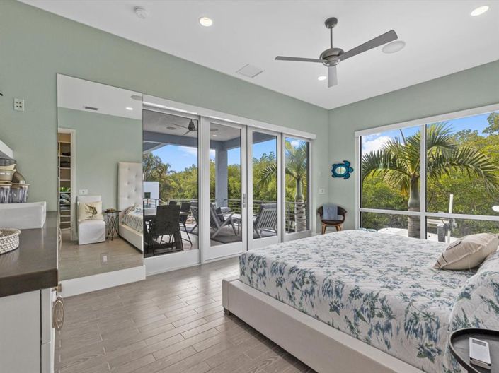 Image No.43-4 Bed Property for sale