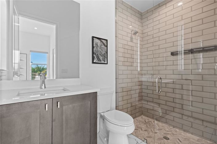 Image No.16-5 Bed Property for sale