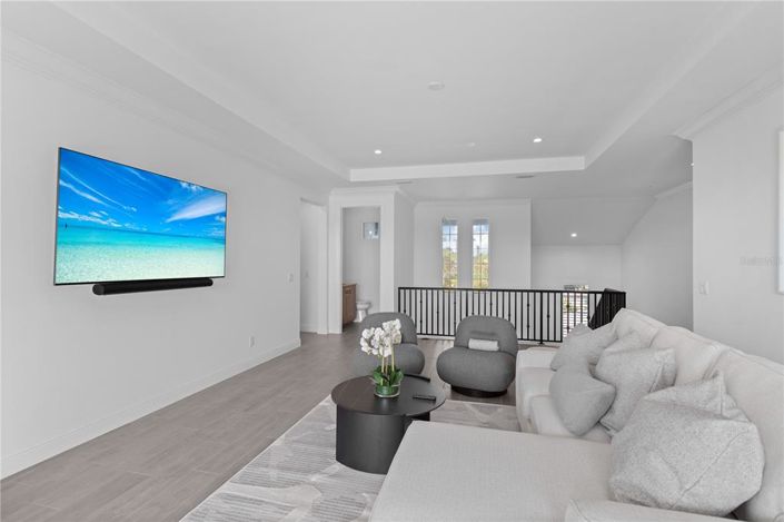 Image No.22-5 Bed Property for sale