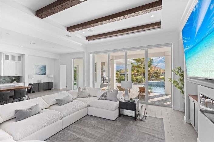 Image No.3-5 Bed Property for sale