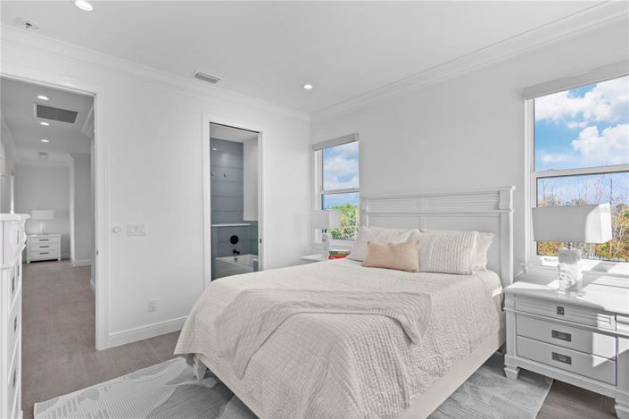 Image No.32-5 Bed Property for sale