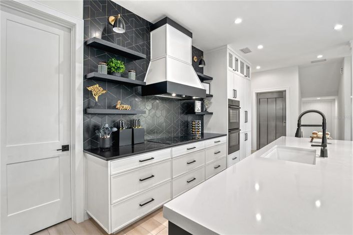 Image No.4-Propriété de 10 chambres à vendre à Sarasota