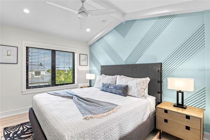 Image No.45-10 Bed Property for sale