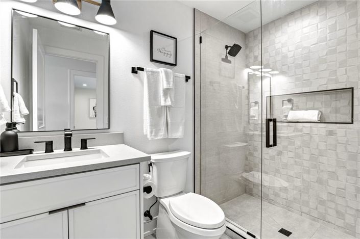 Image No.46-10 Bed Property for sale