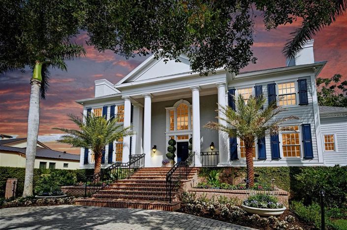 Image No.3-4 Bed Property for sale