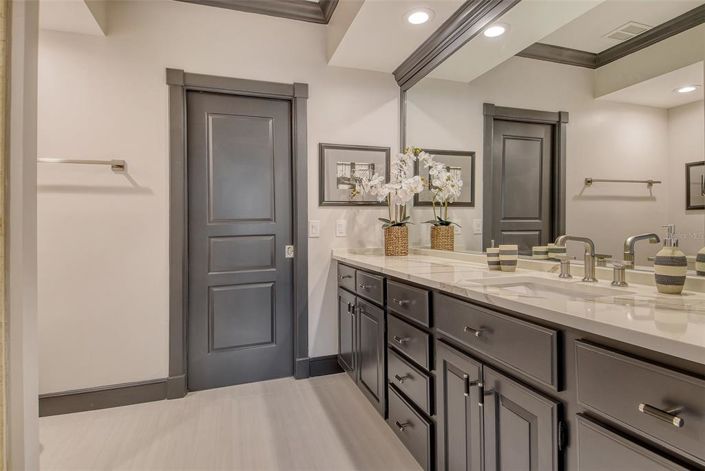 Image No.35-4 Bed Property for sale