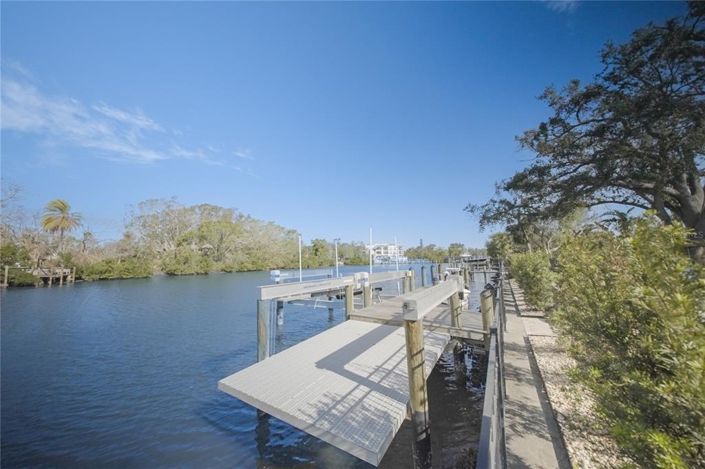 Image No.43-4 Bed Property for sale