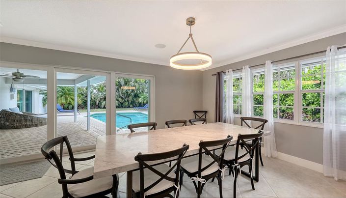 Image No.17-3 Bed Property for sale